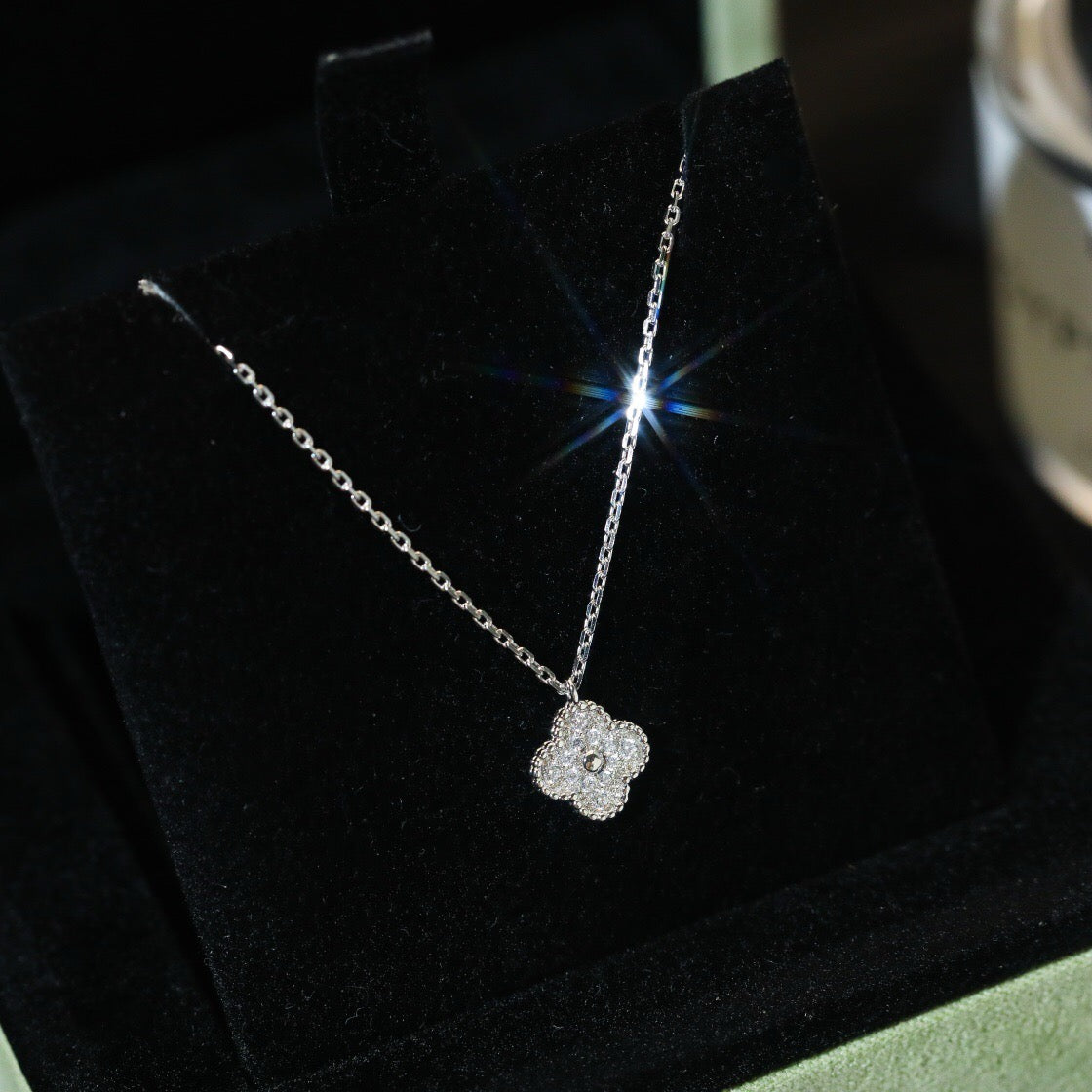 [Lumina]CLOVER MINI 9.5MM PENDANT DIAMOND NECKLACE