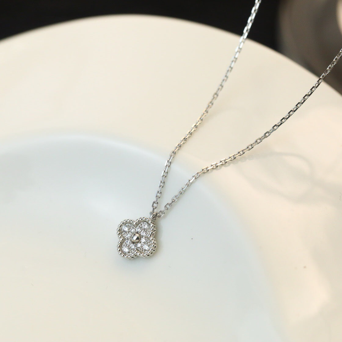 [Lumina]CLOVER MINI 9.5MM PENDANT DIAMOND NECKLACE