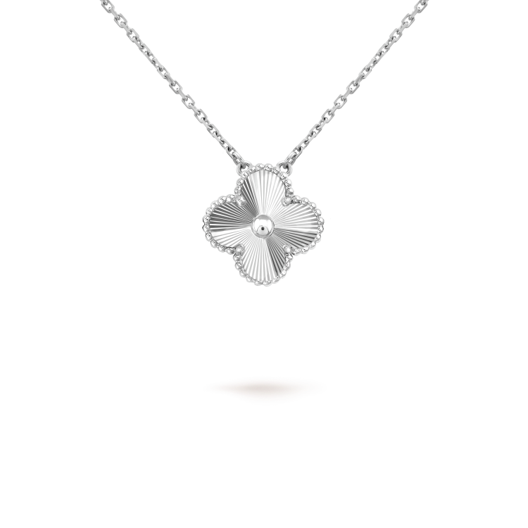 [Lumina]CLOVER 15MM LASER NECKLACE SILVER
