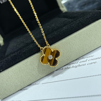 [Lumina]CLOVER 15MM DIAMOND AND YELLOW TIGER'S EYE AGATE necklace