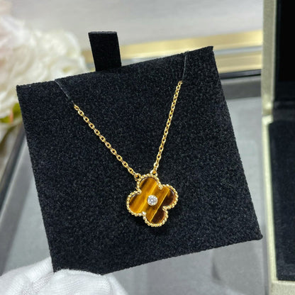 [Lumina]CLOVER 15MM DIAMOND AND YELLOW TIGER'S EYE AGATE necklace