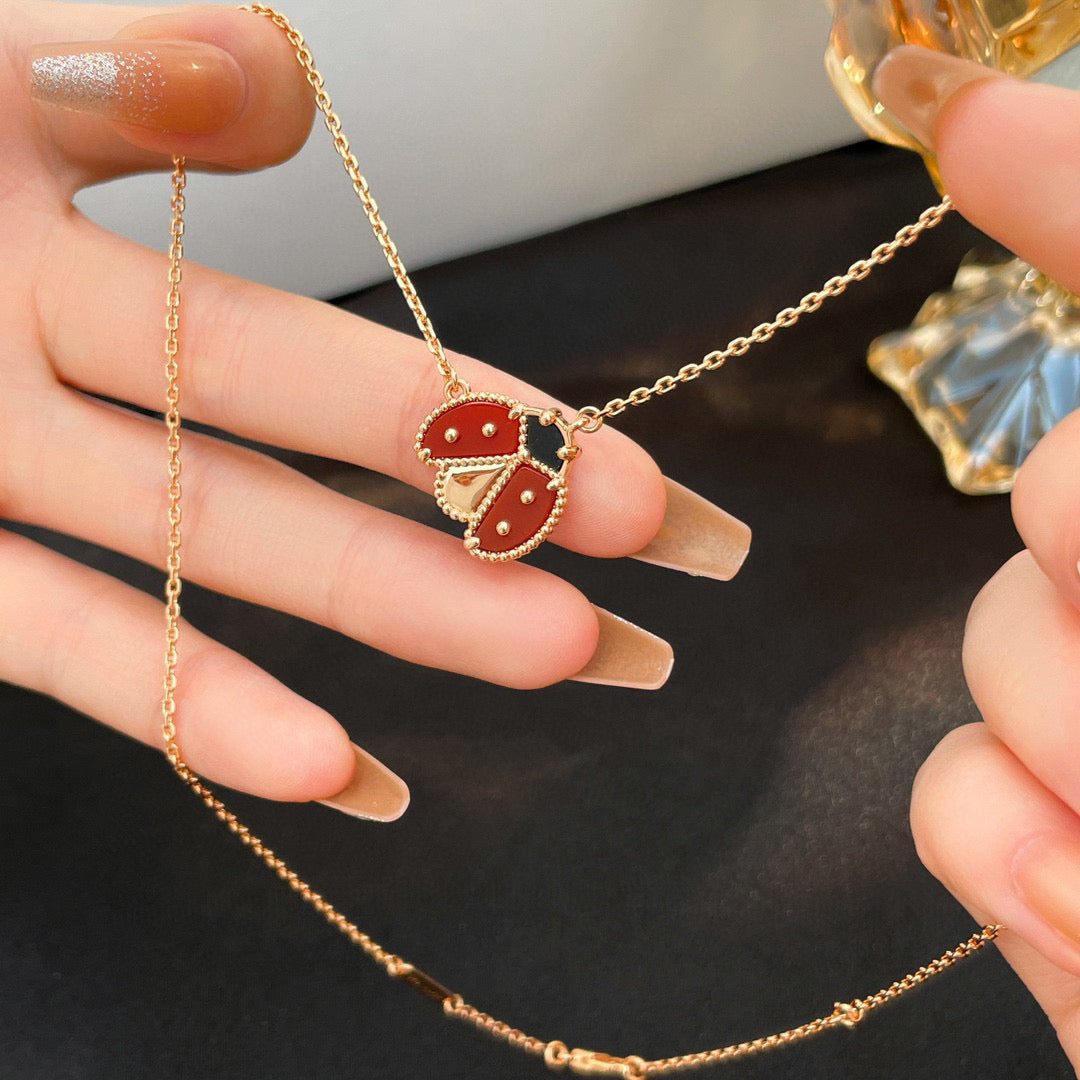 [Lumina]LUCKY  CARNELIANS LADYBUG NECKLACE