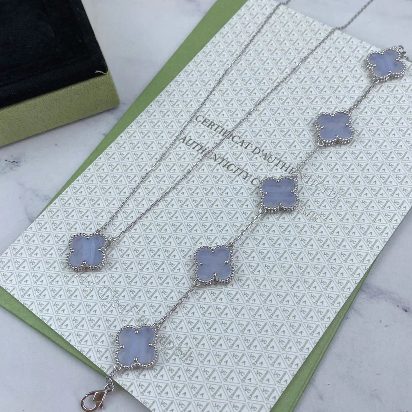 [Lumina] CLOVER 5 MOTIF PURPLE CHALCEDONY BRACELET COLLECTION