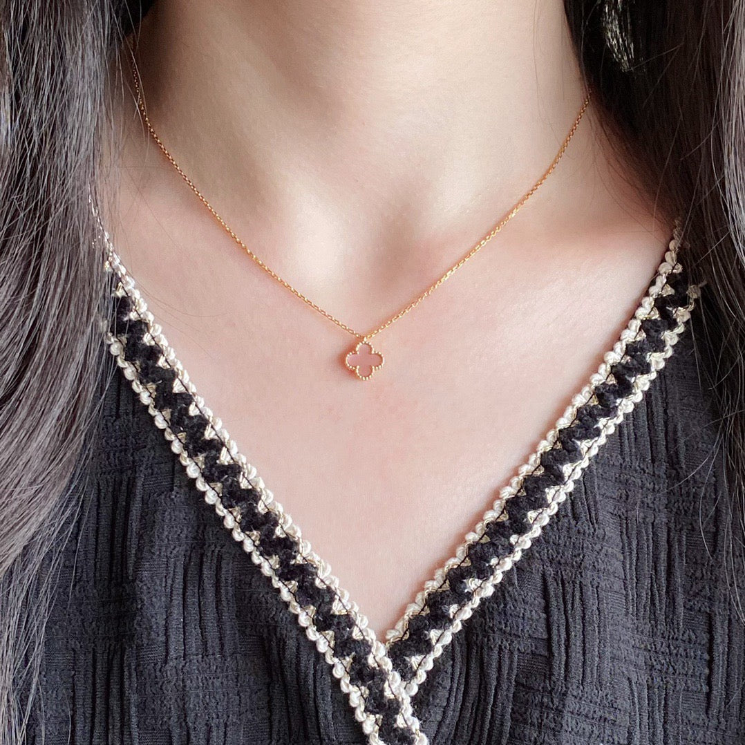 [Lumina]CLOVER 15MM PINK MOTHER-OF-PEARL SINGLE FLOWER NECKLACE