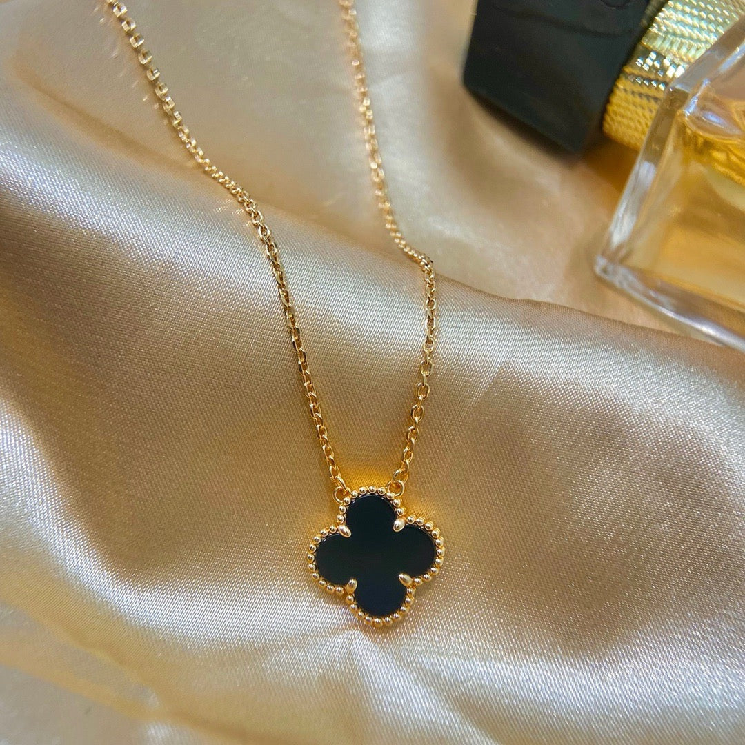 [Lumina]CLOVER 15MM BLACK ONYX SINGLE FLOWER NECKLACE
