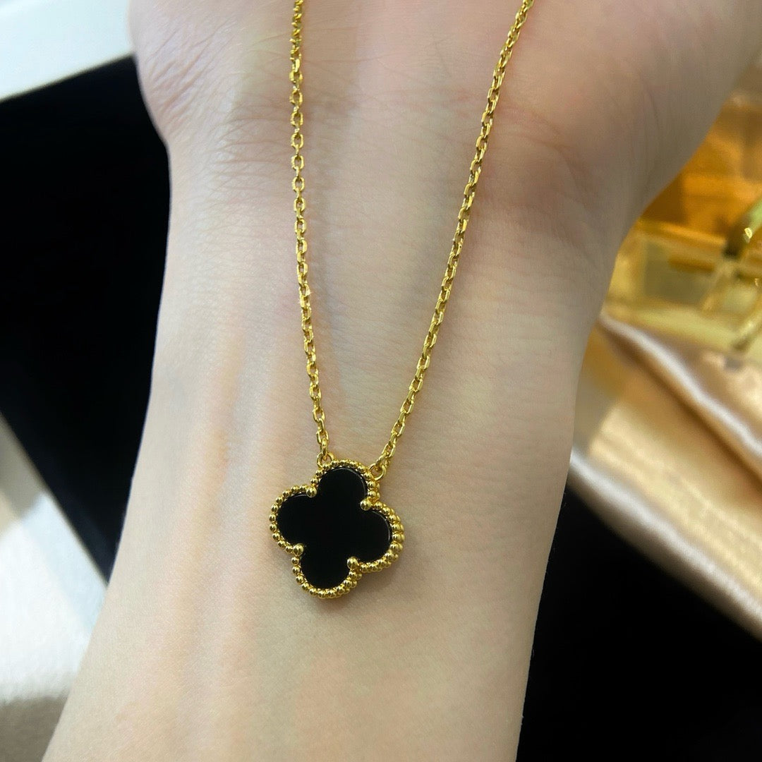 [Lumina]CLOVER 15MM BLACK ONYX SINGLE FLOWER NECKLACE