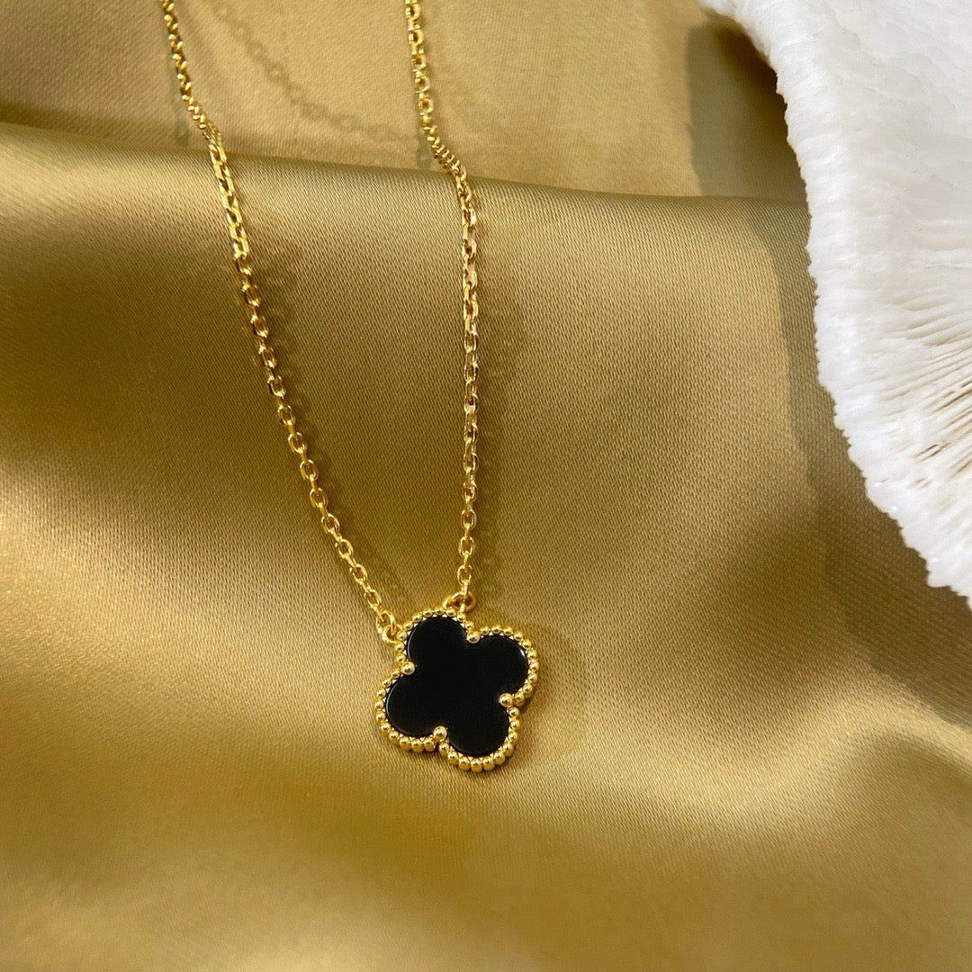[Lumina]CLOVER 15MM BLACK ONYX SINGLE FLOWER NECKLACE
