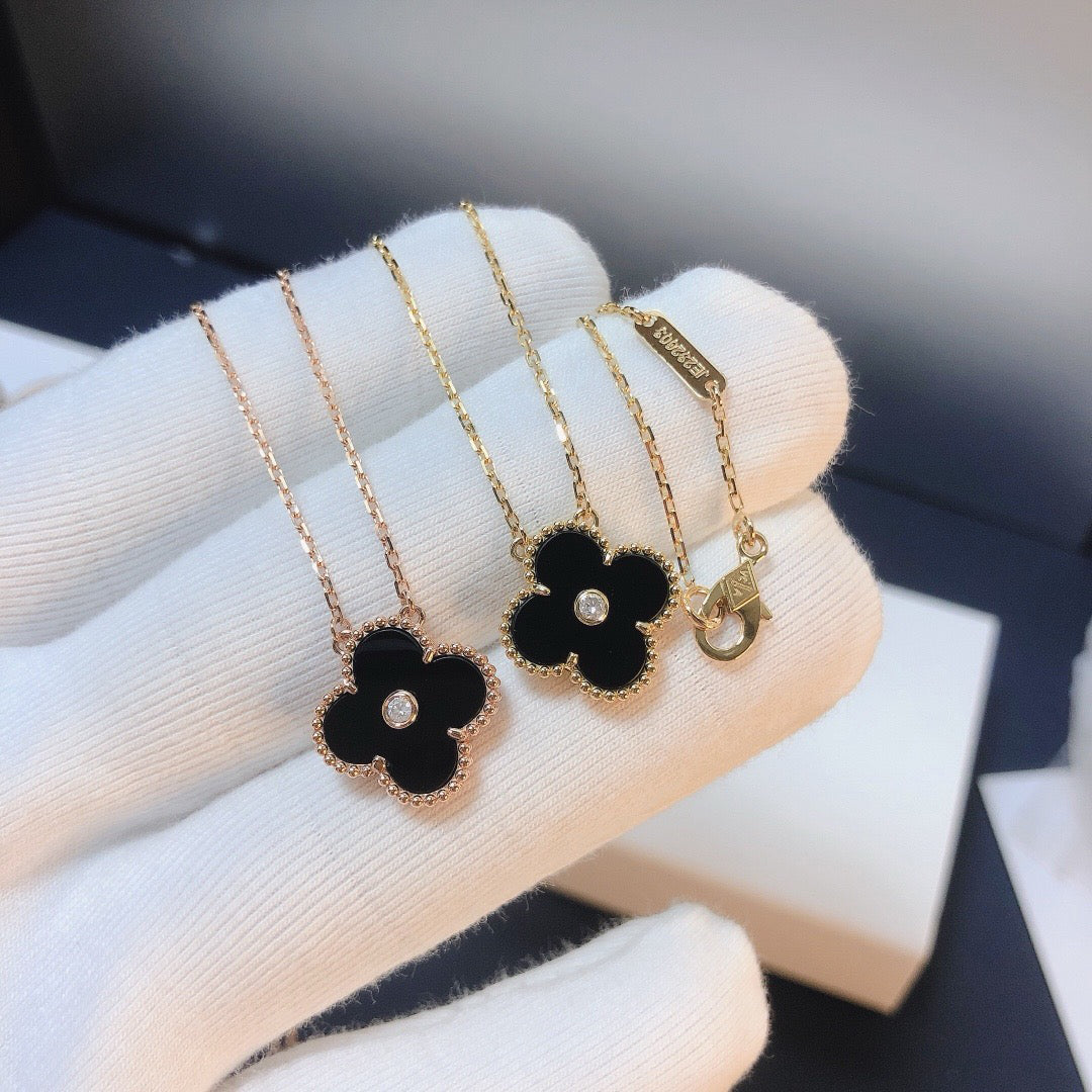 [Lumina]CLOVER 15MM DIAMOND ONYX NECKLACE