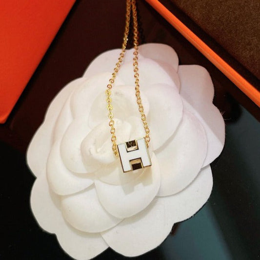 [Lumina]H WHITE SQUARE GOLD NECKLACE