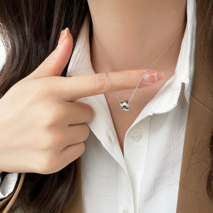 [Lumina]BEE MINI PEDANT DIAMOND NECKLACE