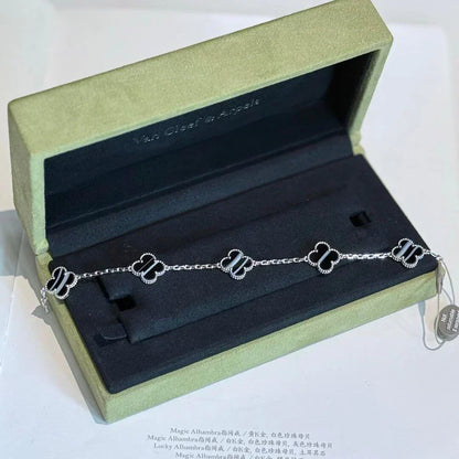 [Lumina] CLOVER 5 MOTIF PULSAR STONE BRACELET COLLECTION