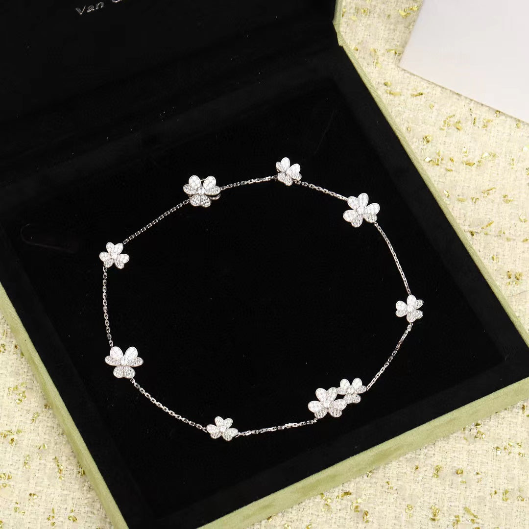 [Lumina]FRIVOLE SILVER 9 FLOWERS NECKLACE