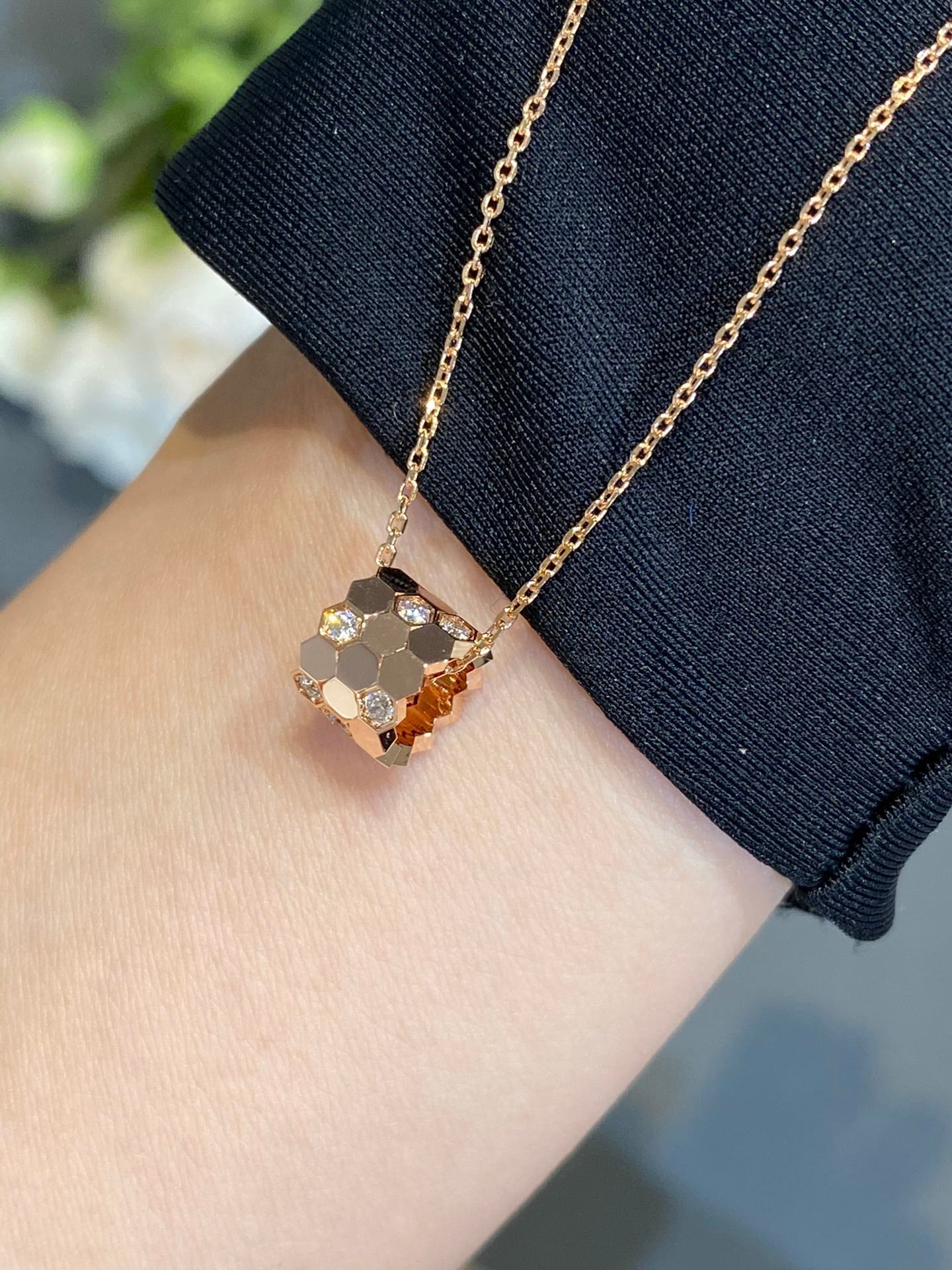 [Lumina]BEE LOVE DIAMOND NECKLACE