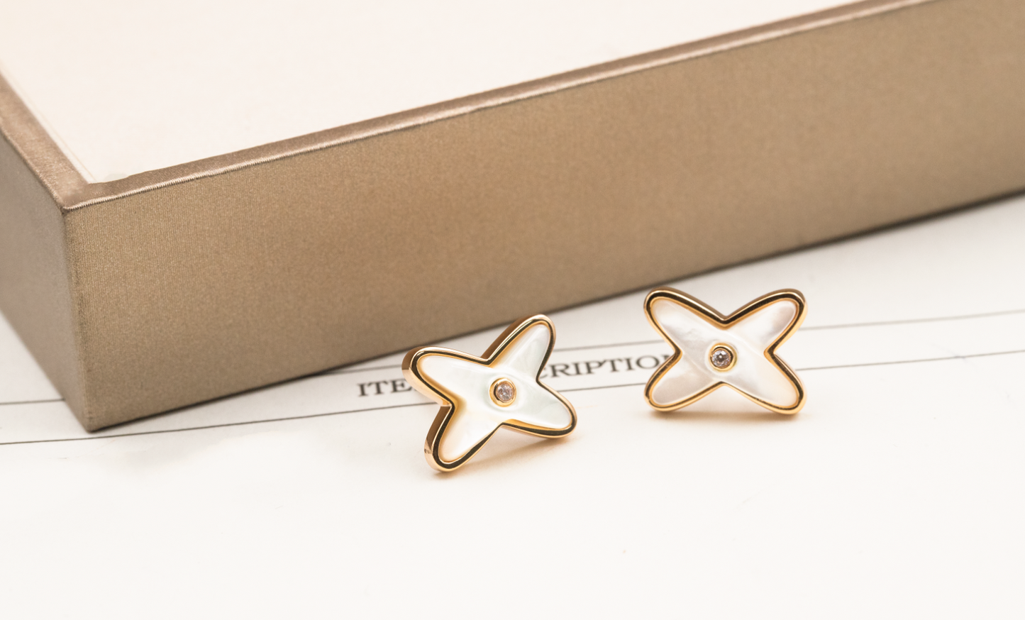 [Lumina]JEUX DE WHITE MOP PINK GOLD DIAMOND EARRINGS