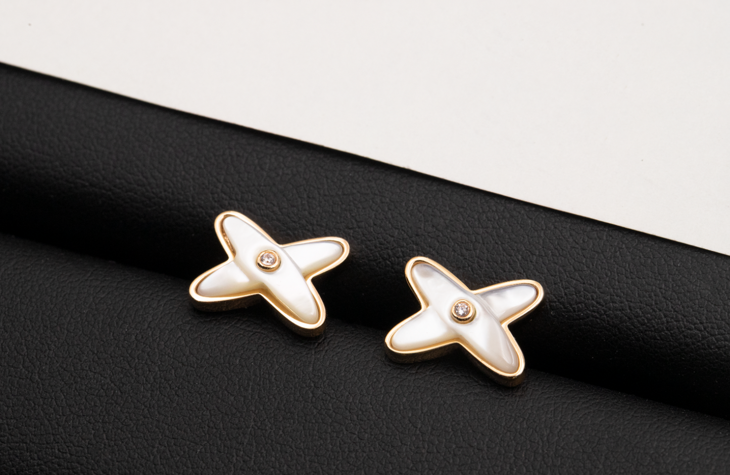 [Lumina]JEUX DE WHITE MOP PINK GOLD DIAMOND EARRINGS