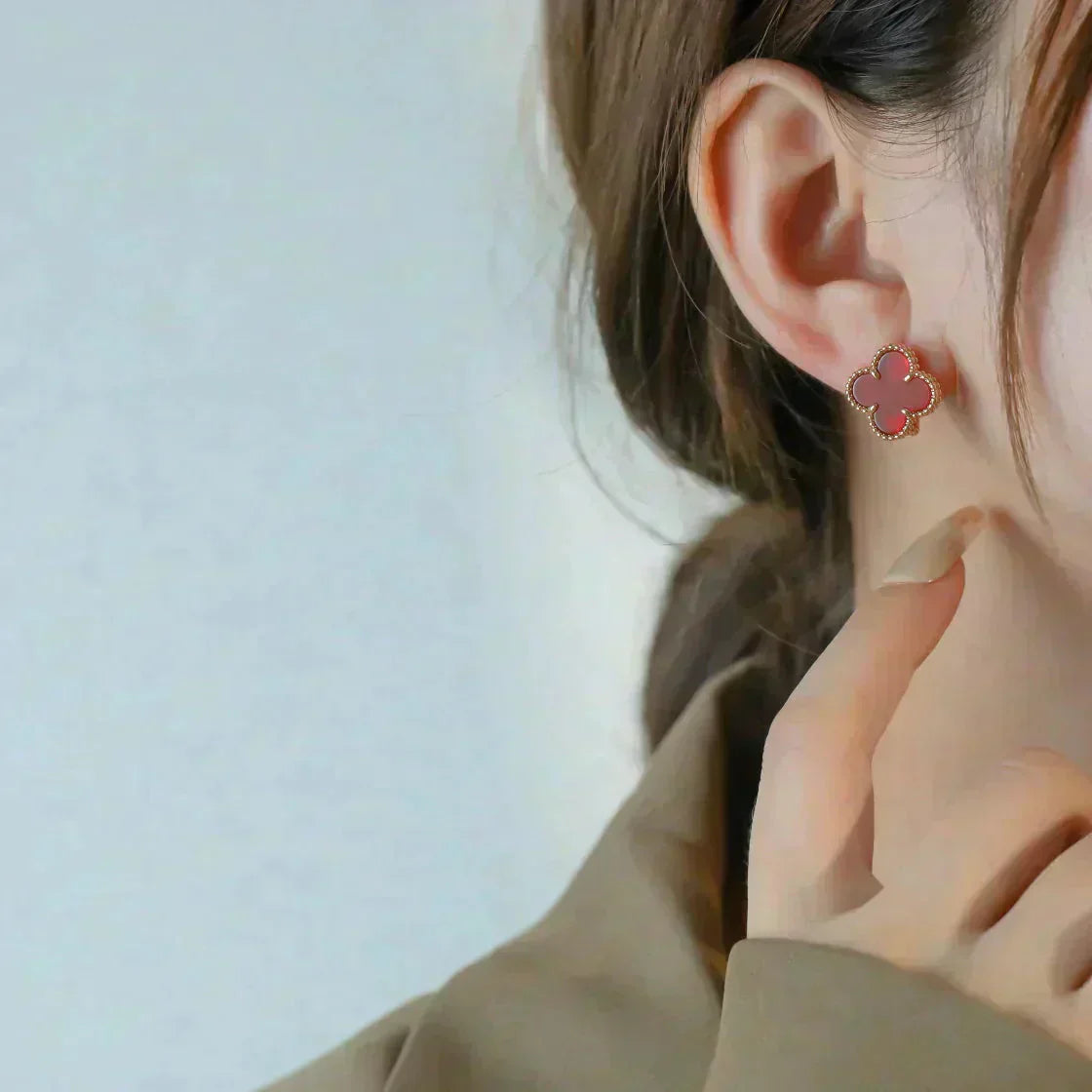 [Lumina]CLOVER MEDIUM 1 MOTIFS CARNELIAN  EARRINGS