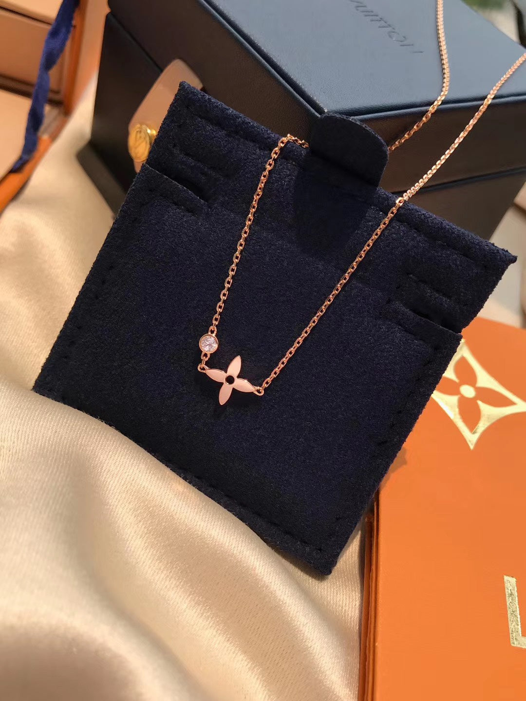 [Lumina]BLOSSOM PENDANT PINK GOLD AND DIAMOND