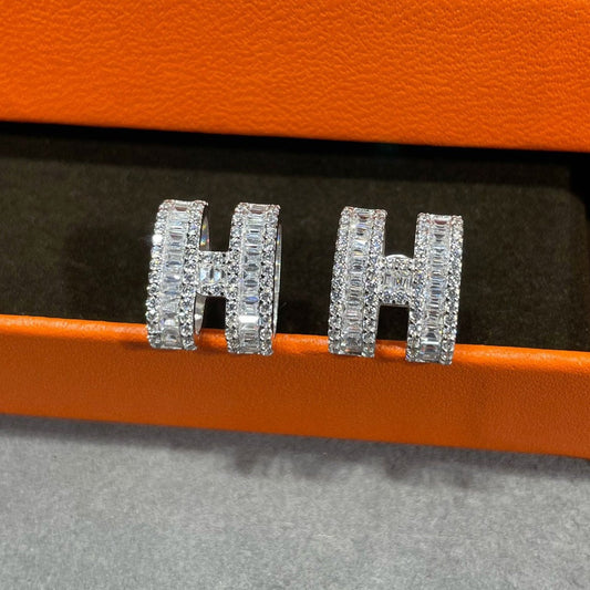 [Lumina]H STUD EARRINGS WITH SILVER DIAMONDS
