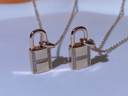 [Lumina]HM ADVANCED NICHE LOCK HEAD NECKLACE DIAMONDS