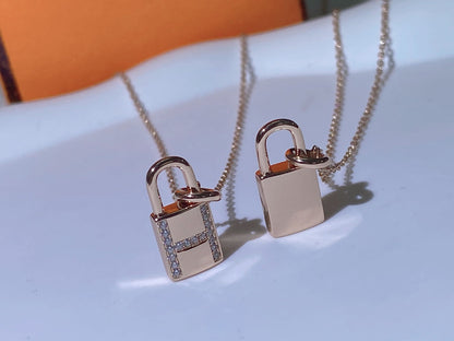 [Lumina]HM ADVANCED NICHE LOCK HEAD NECKLACE DIAMONDS