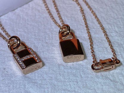 [Lumina]HM ADVANCED NICHE LOCK HEAD NECKLACE DIAMONDS
