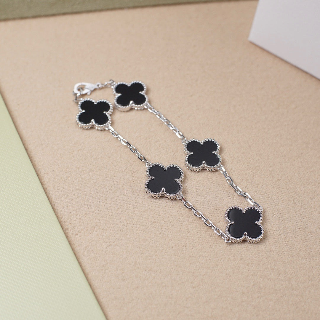 [Lumina] CLOVER 5 MOTIF ONYXS BRACELET COLLECTION