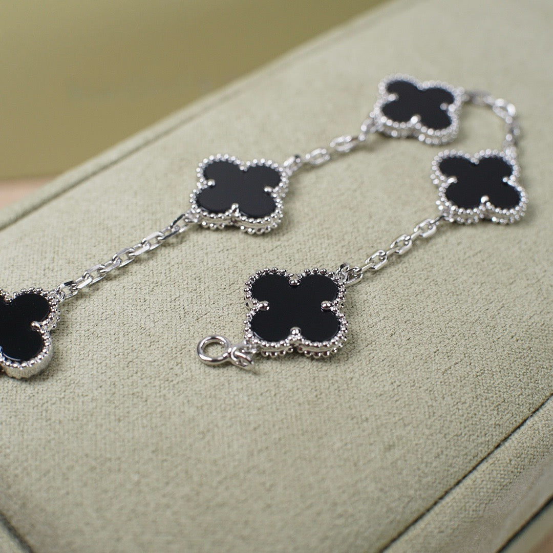 [Lumina] CLOVER 5 MOTIF ONYXS BRACELET COLLECTION