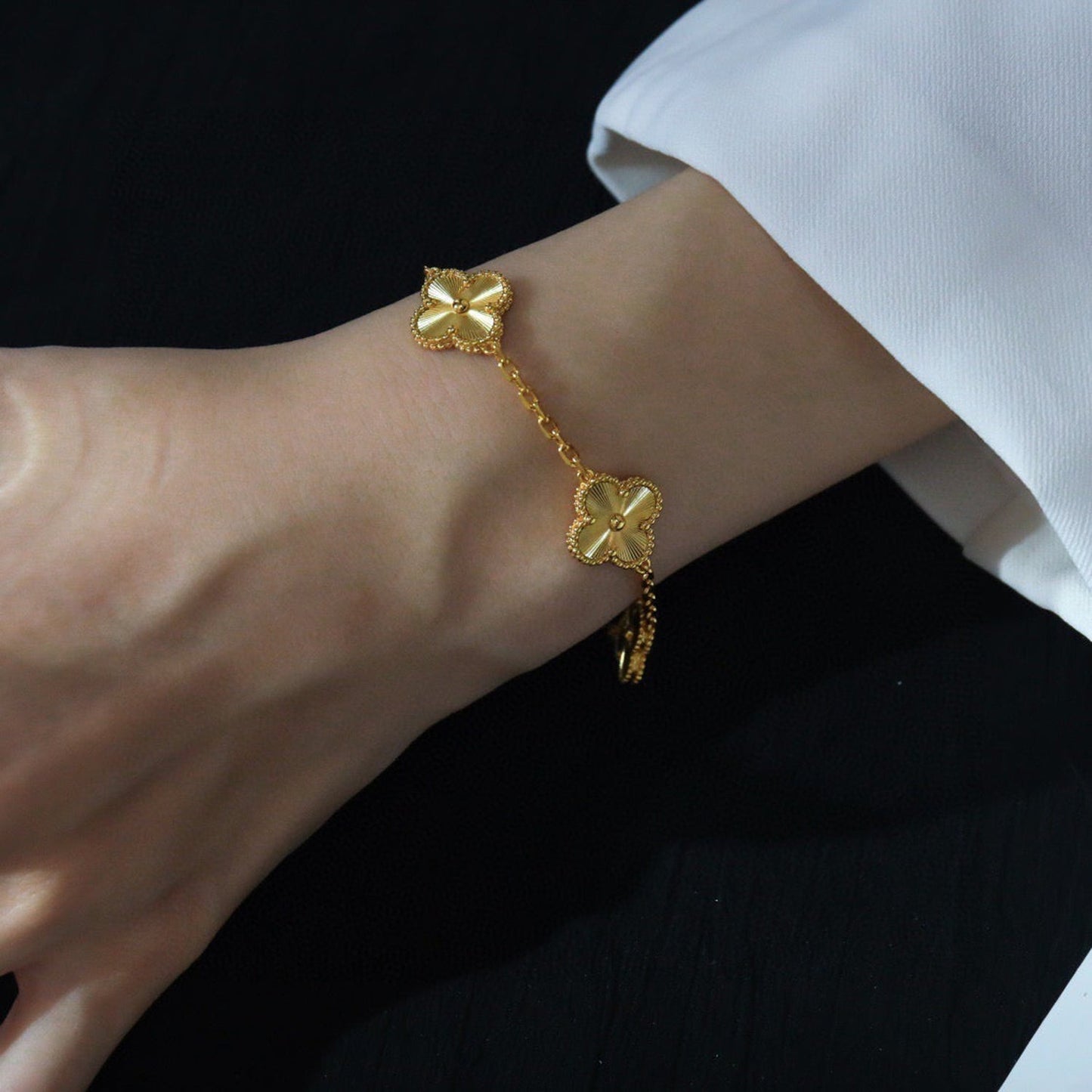 [Lumina] CLOVER 5 MOTIF LASER BRACELET COLLECTION