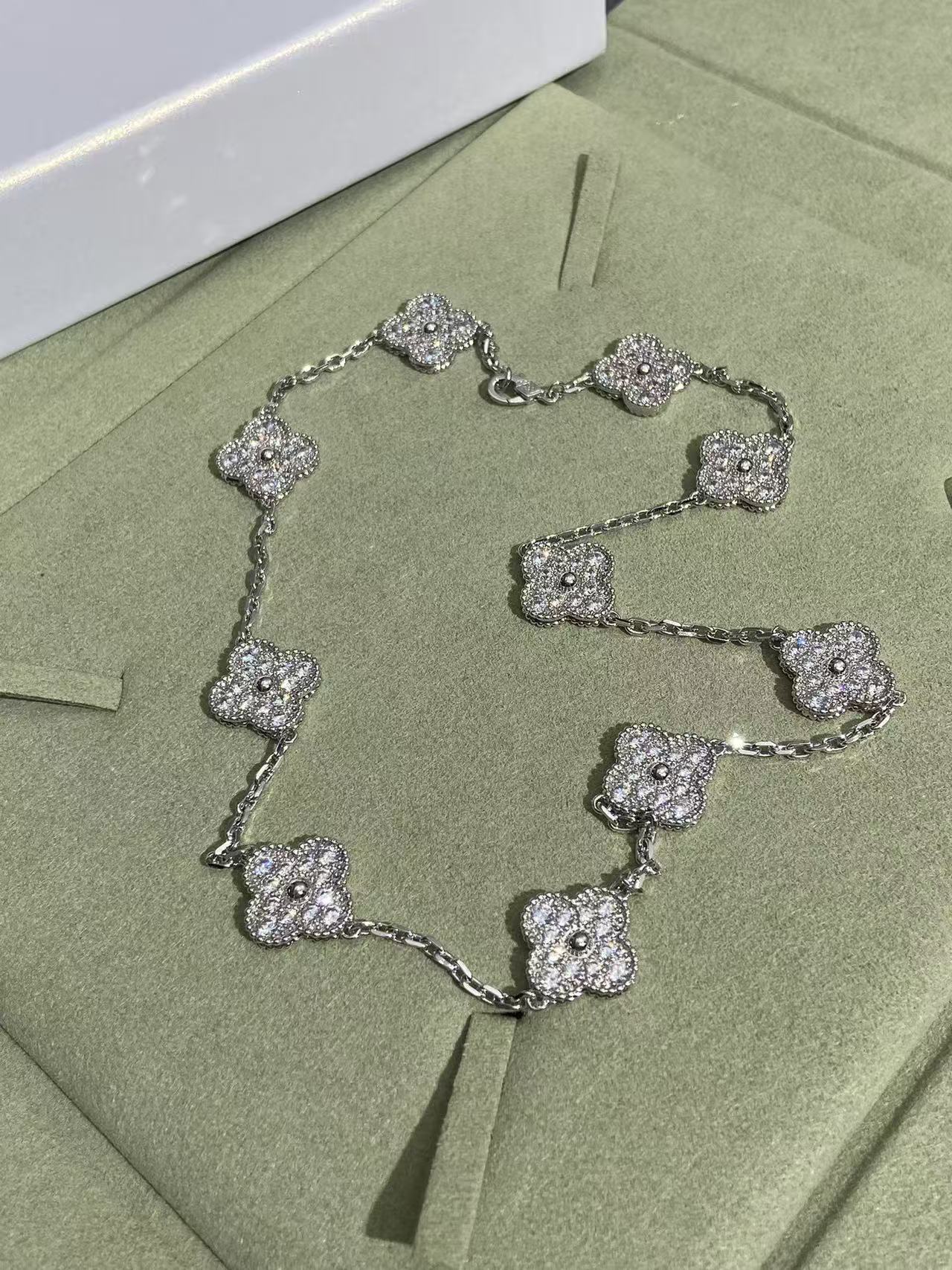 [Lumina Jewelry]CLOVER 10 MOTIFS  FULL DIAMOND NECKLACE