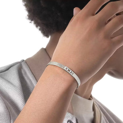 [Lumina]Move Noa Ciselé half pavé bangle