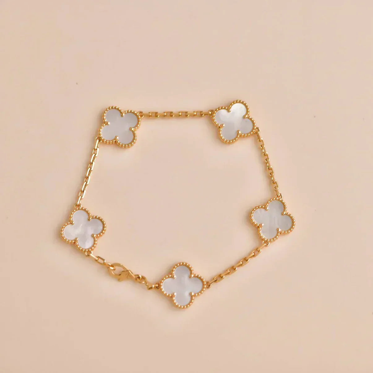 [Lumina]CLOVER WHITE PEARL MOP 5 MOTIF BRACELET COLLECTION