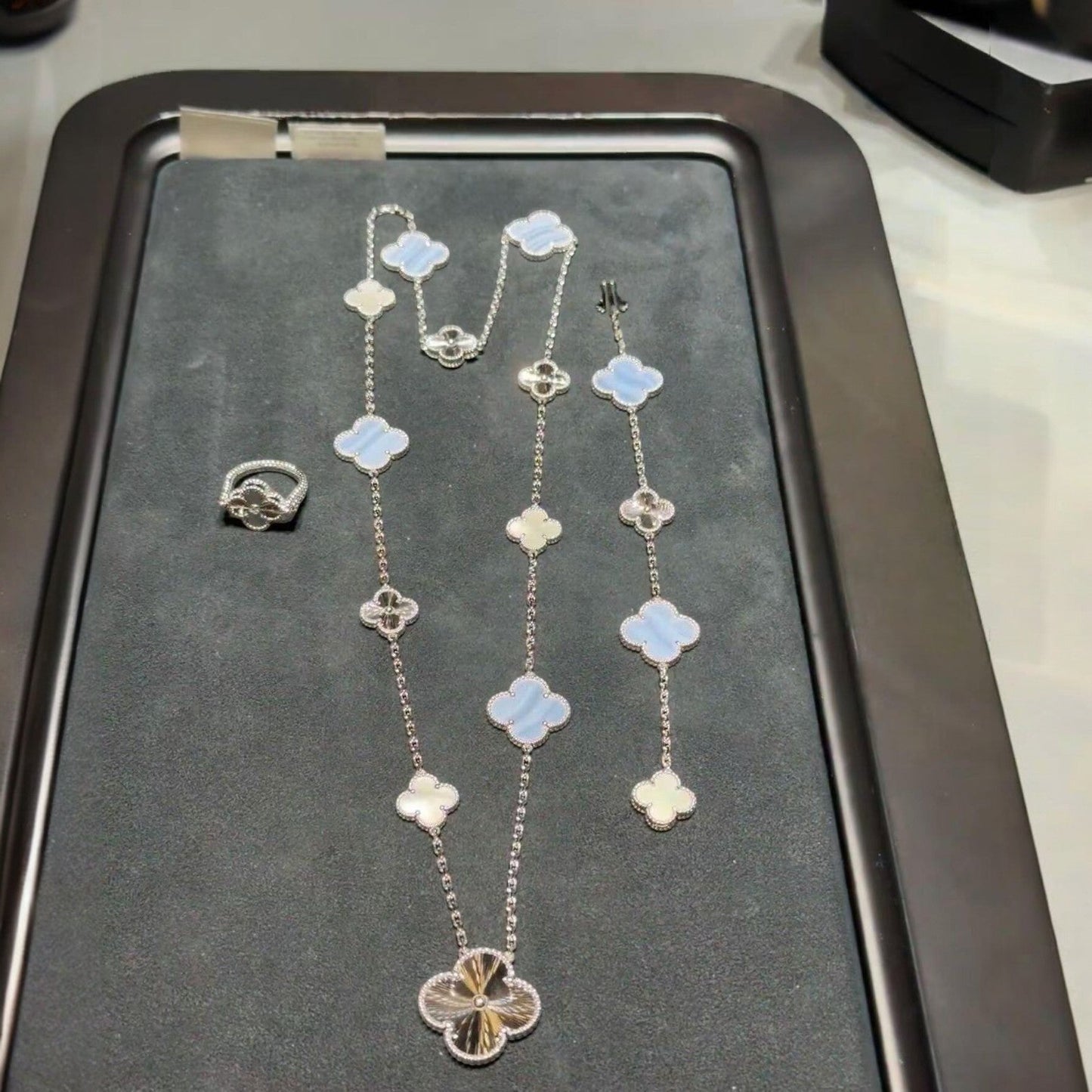 [Lumina]DETACHABLE CLOVER 15(11+4) FLOWER SILVER NECKLACE SET