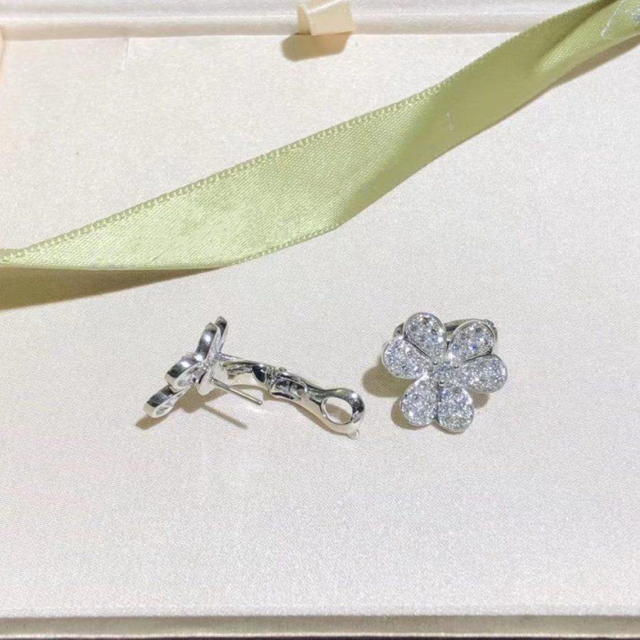 [Lumina]FRIVOLE SILVER FLOWER DIAMOND EARRINGS