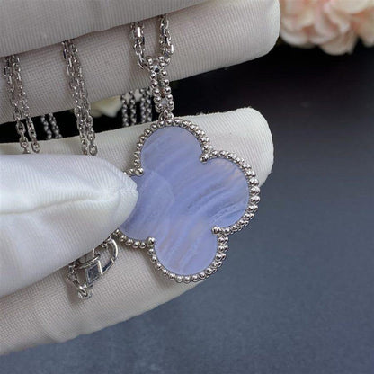 [Lumina]CLOVER SILVER CHALCEDONY BIG CLOVER NECKLACE