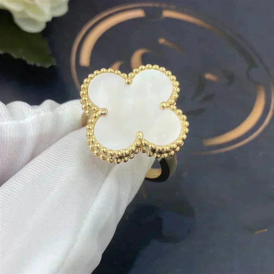 [Lumina]CLOVER WHITE MOP RING