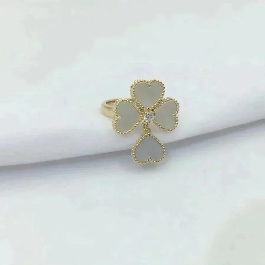 [Lumina]SWEET CLOVER WHITE MOP RING