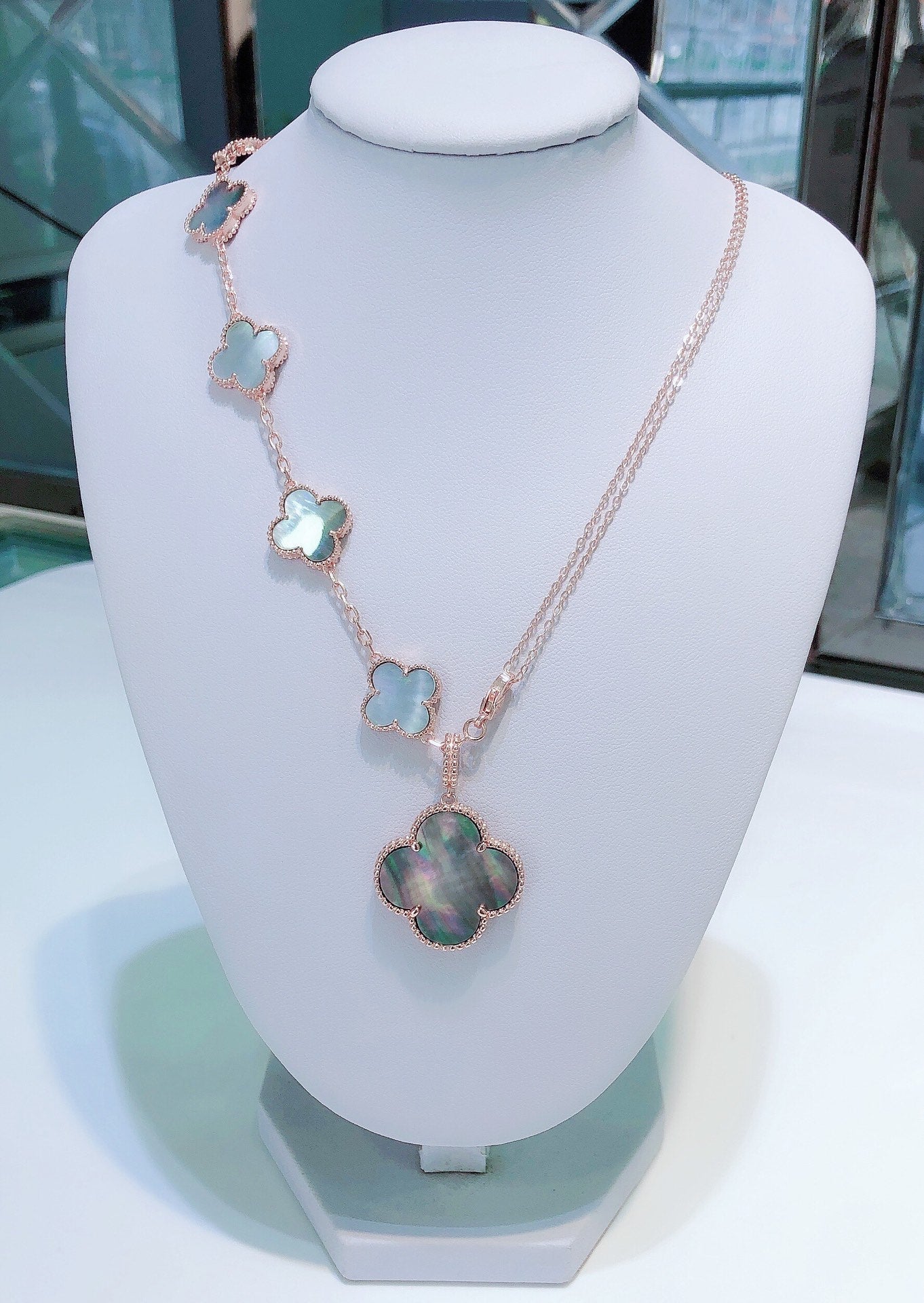 [Lumina]COMBINED BRACELET 5 MOTIFS AND NECKLACE DARK MOP Lumina GOLD
