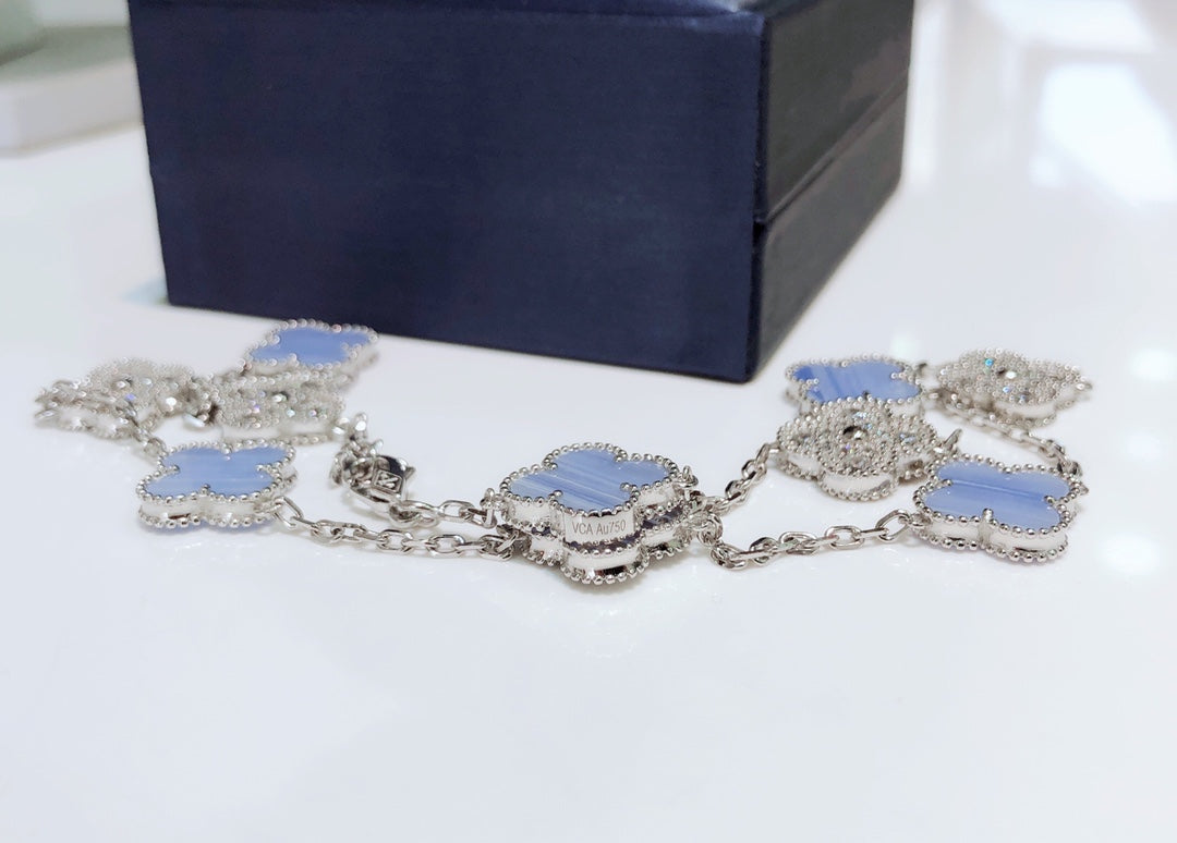 [Lumina]CLOVER 10 MOTIFS CHALCEDONY DIAMONDS SILVER NECKLACE
