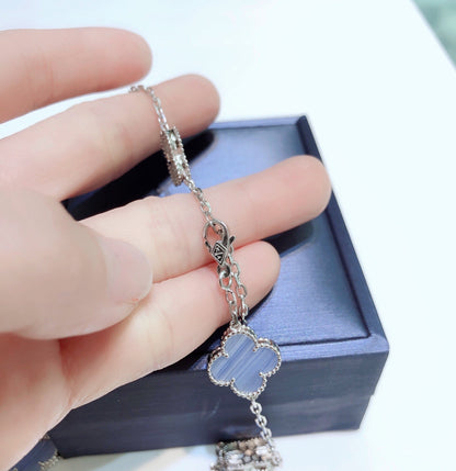 [Lumina]CLOVER 10 MOTIFS CHALCEDONY DIAMONDS SILVER NECKLACE
