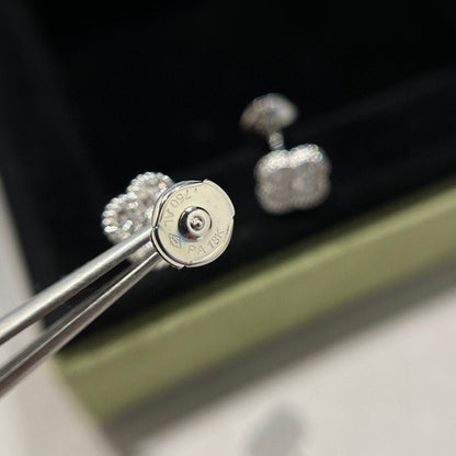 [Lumina]CLOVER MINI DIAMOND STUD EARRINGS
