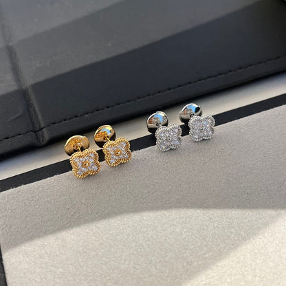 [Lumina]CLOVER MINI DIAMOND STUD EARRINGS