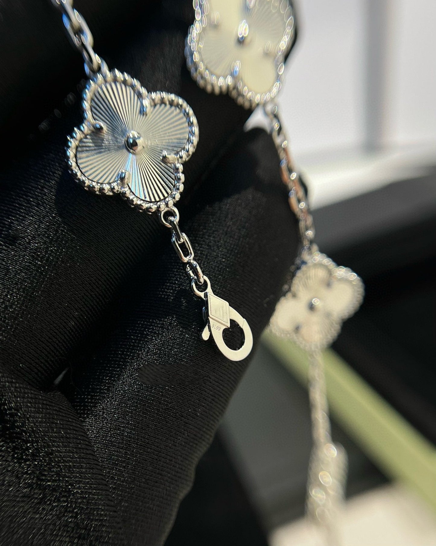 [Lumina] CLOVER 5 MOTIF LASER BRACELET COLLECTION