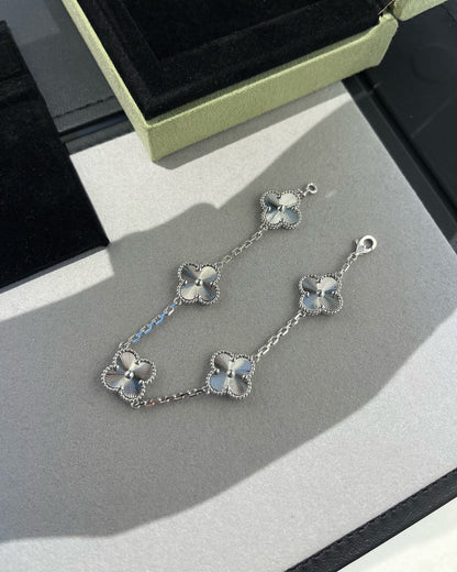 [Lumina] CLOVER 5 MOTIF LASER BRACELET COLLECTION